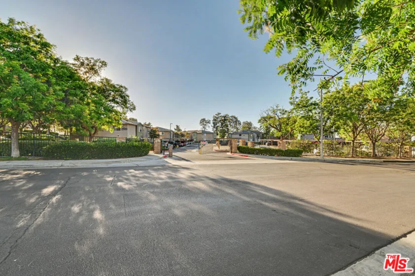 2596 Avenida Del Vista #G104 photo 1