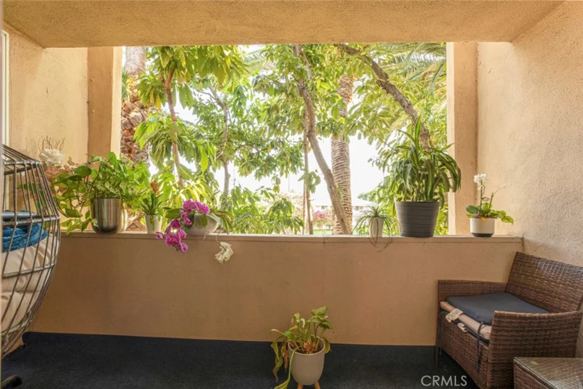 5411 Tyrone Avenue #203 photo 37