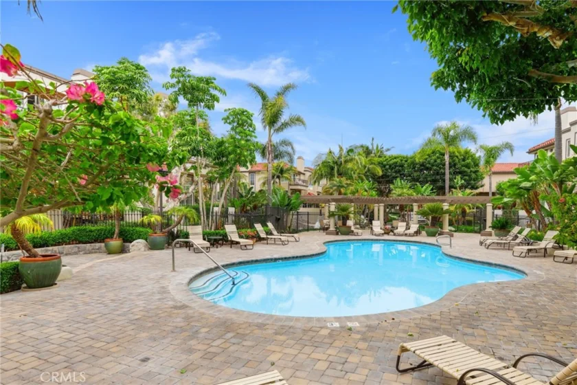 6011 Shadowbrook photo 45