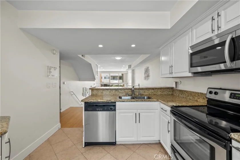 17809 Margate photo 4