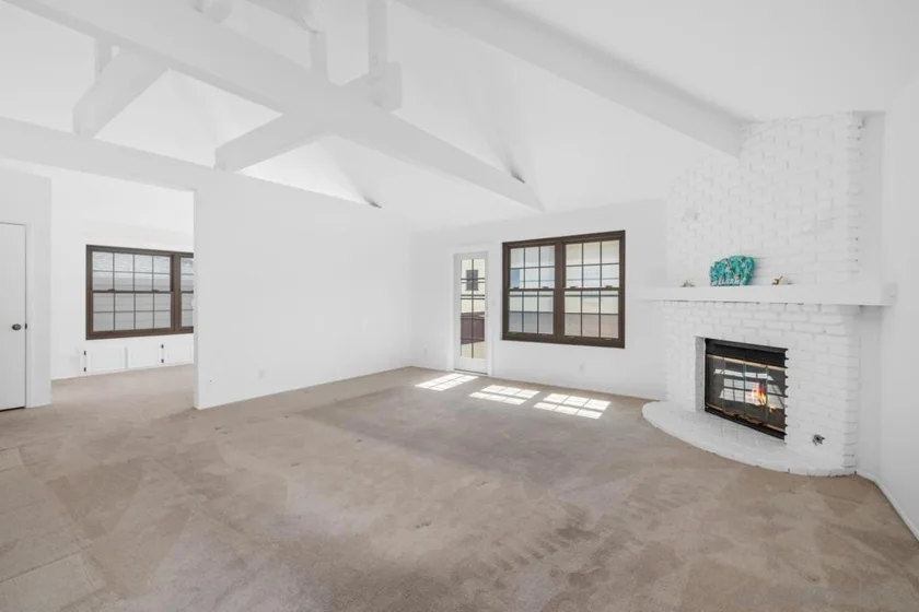 761 D Avenue #C photo 2