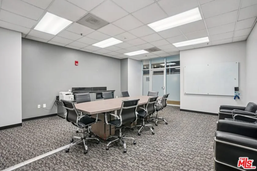 1100 Wilshire Boulevard #1804 photo 25