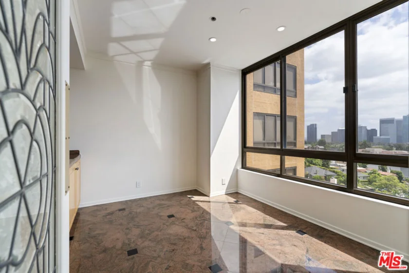 10430 Wilshire Boulevard #606 photo 12