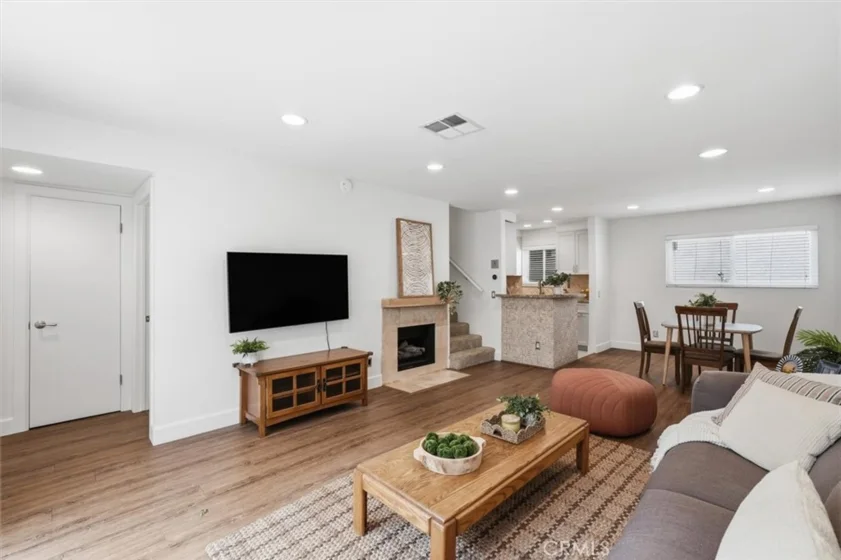 1747 Barry Avenue #106 photo 13
