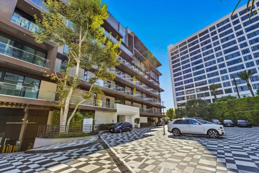 8420 W Sunset Boulevard #108 photo 23