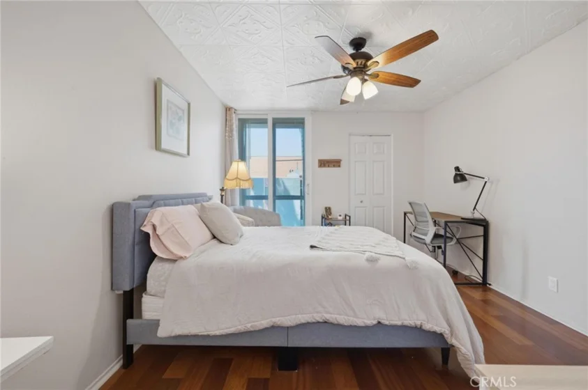 525 S Ardmore Avenue #320 photo 16