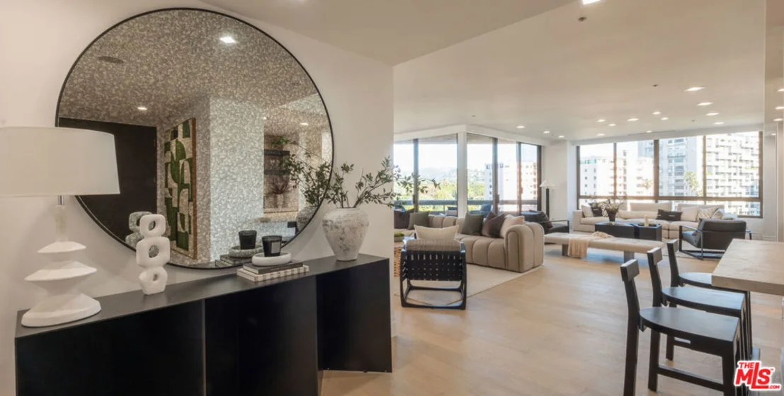 10430 Wilshire Boulevard #802 photo 1