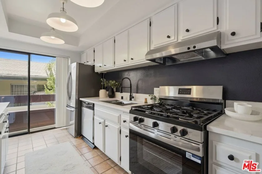 12806 Pacific Avenue #8 photo 4