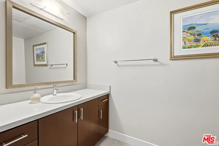 13337 Beach Avenue #403 photo 3