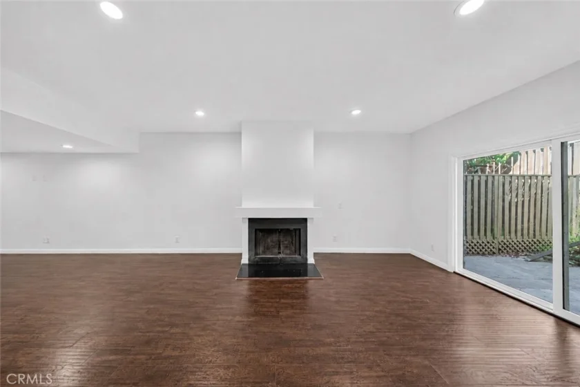 1026 S Marengo Avenue #2 photo 2