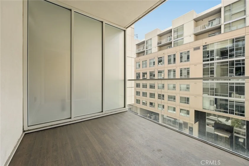 6250 Hollywood Boulevard #4M photo 2