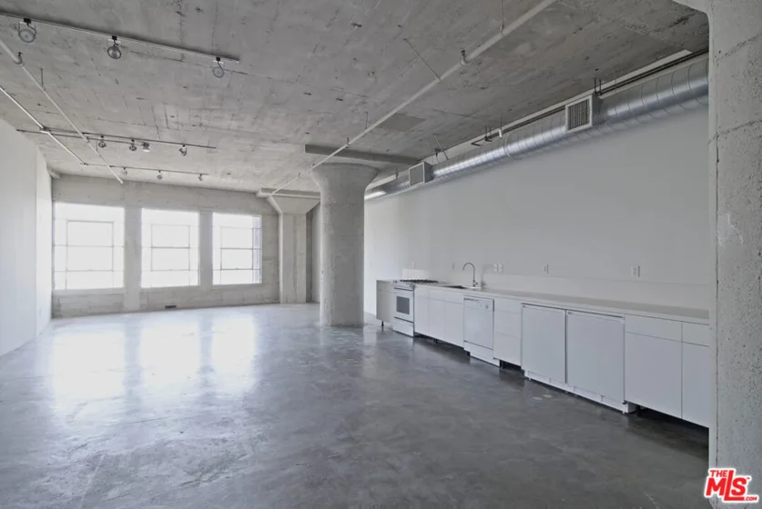 1855 Industrial Street #321 photo 1