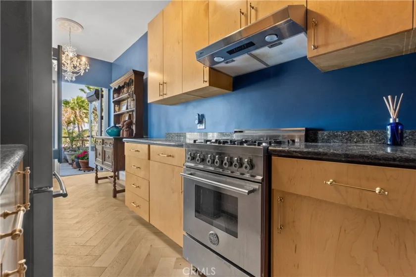 800 E Ocean Boulevard #201 photo 16