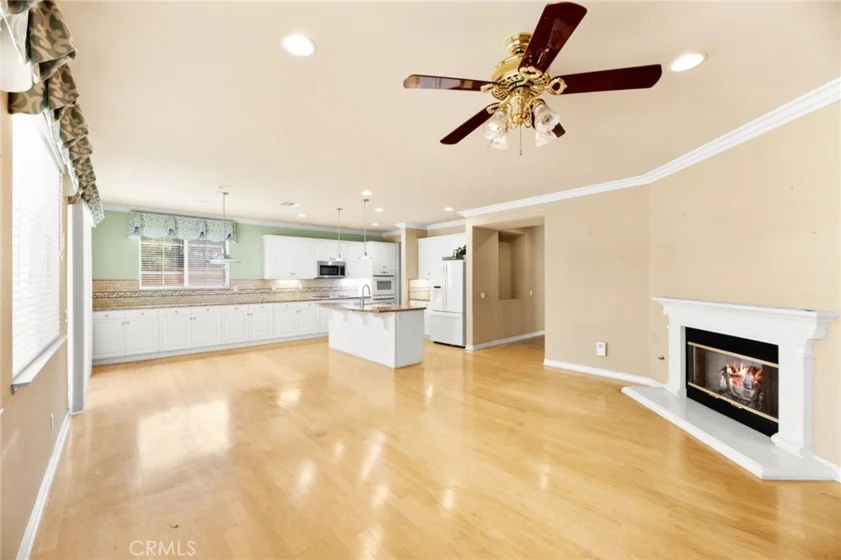 39894 Camden Court photo 20