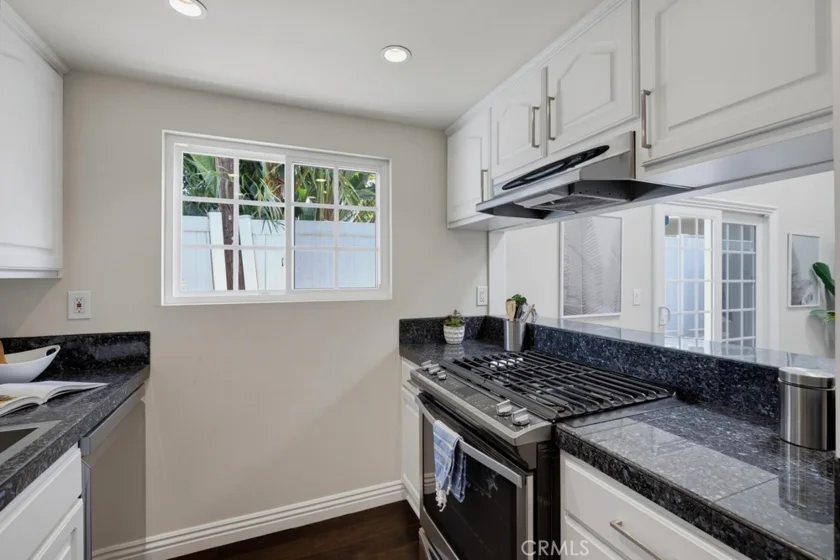 1118 Sandi Lane photo 15