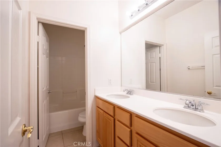 45743 Magnolia photo 32