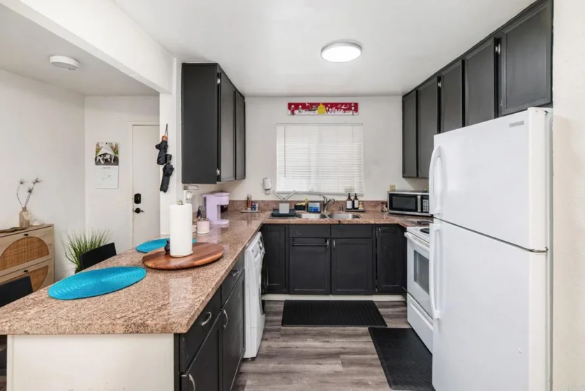1051 Rock Springs Road #135 photo 4