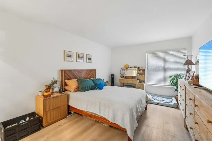 4600 Lamont Street #204 photo 14