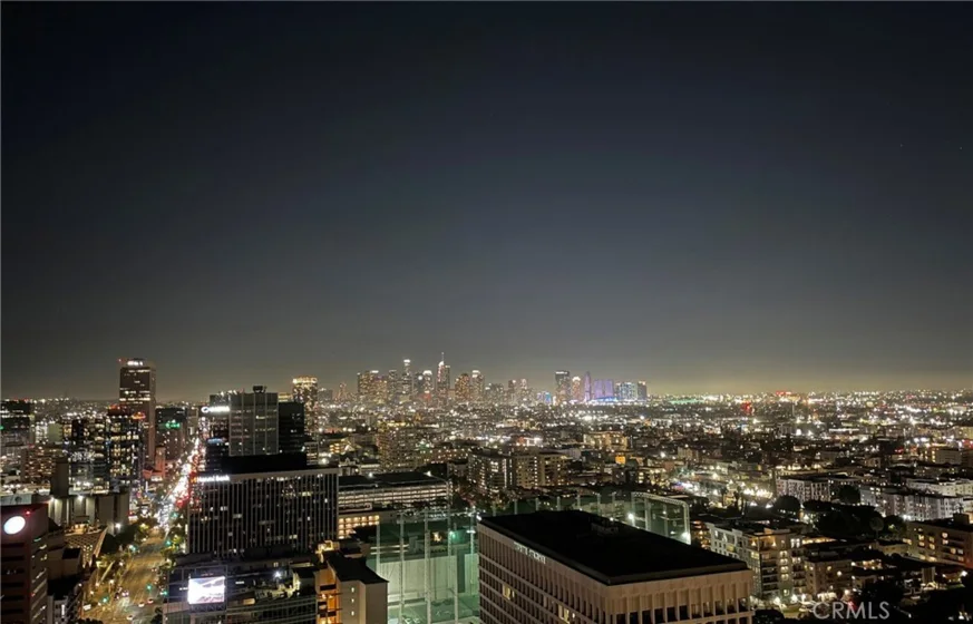 3810 Wilshire Boulevard #909 photo 26