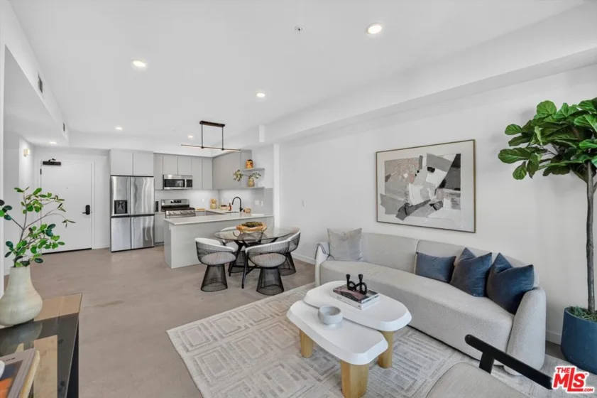904 S New Hampshire Avenue #407 photo 34