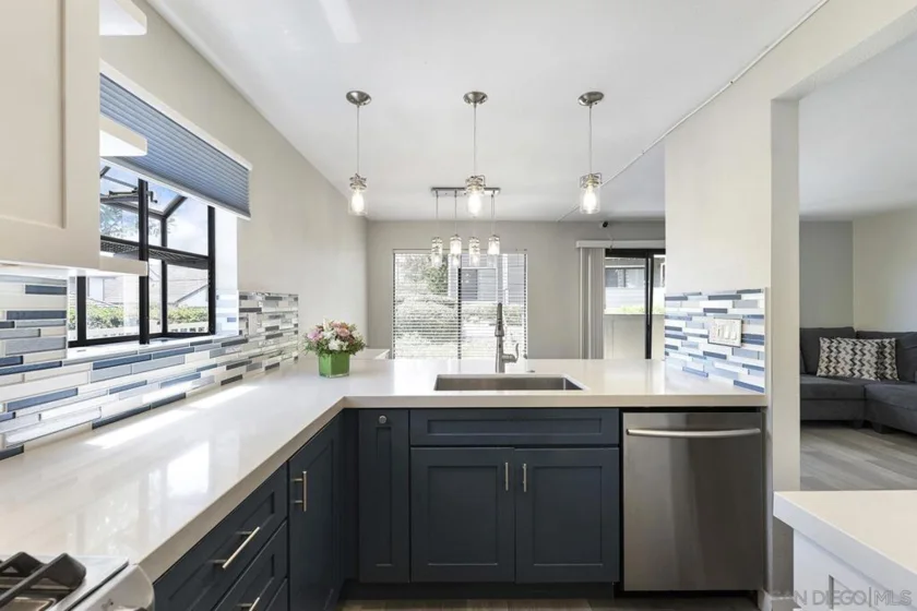 1059 Shadowridge Drive #7 photo 1