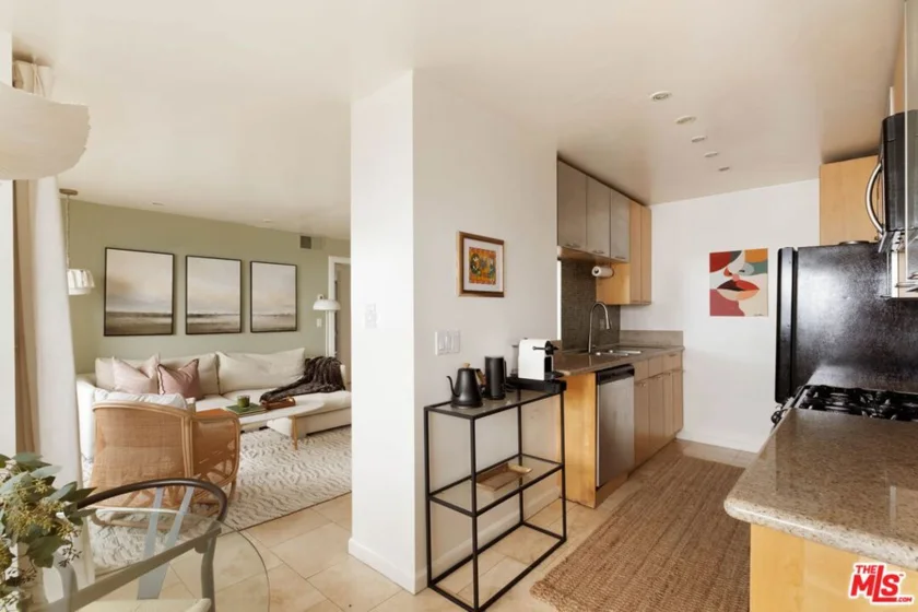 1021 N Crescent Heights Boulevard #207 photo 9