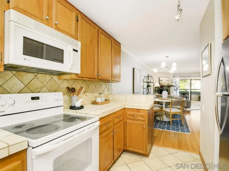 917 Torrance #19 photo 34