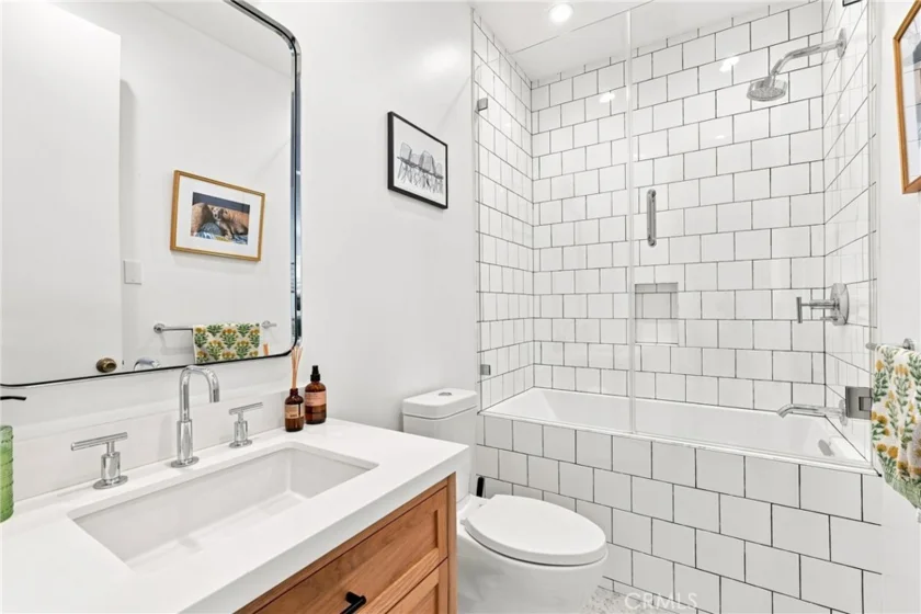 3315 Griffith Park Boulevard #109 photo 5