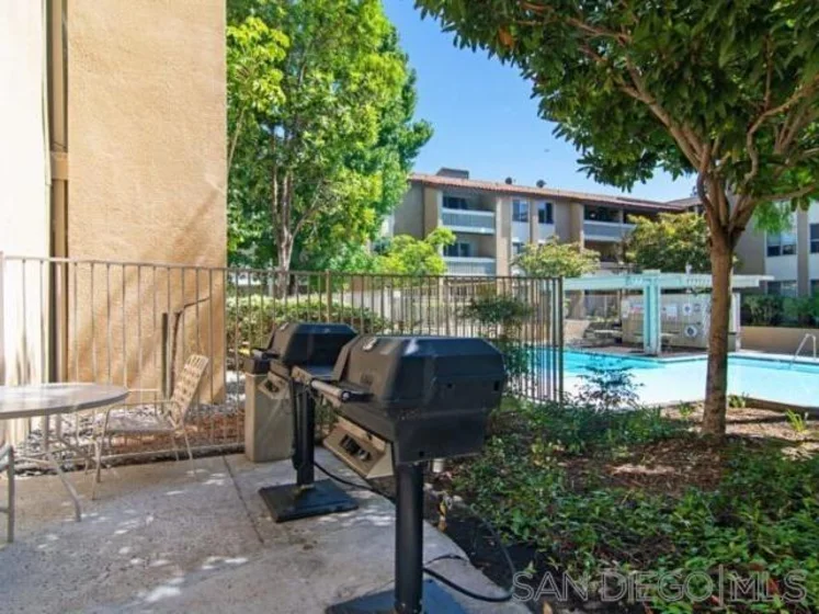 4600 Lamont Street #204 photo 36