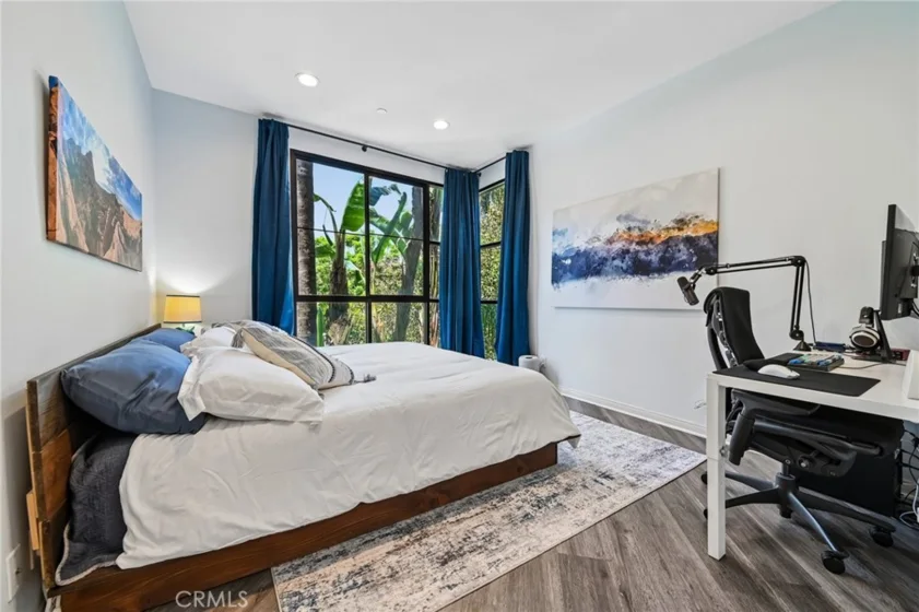12000 Goshen Avenue #203 photo 6