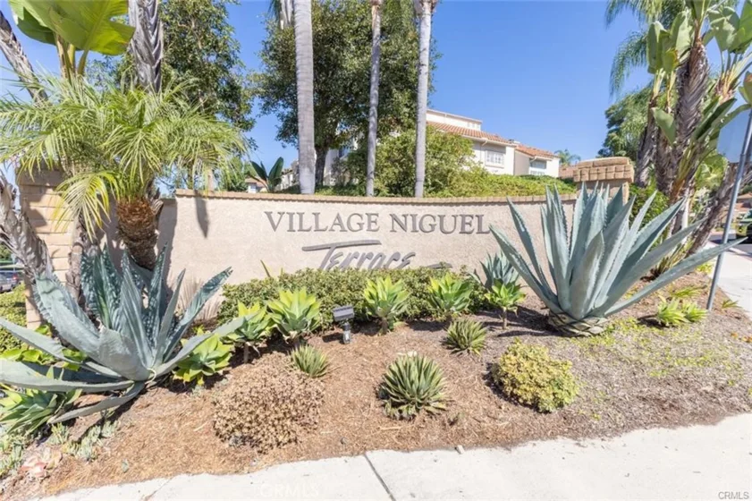 27343 Nicole Drive photo 27