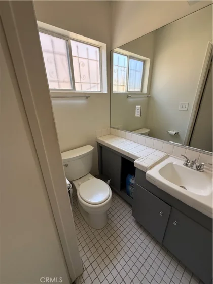 951 N Gardner #6 photo 11