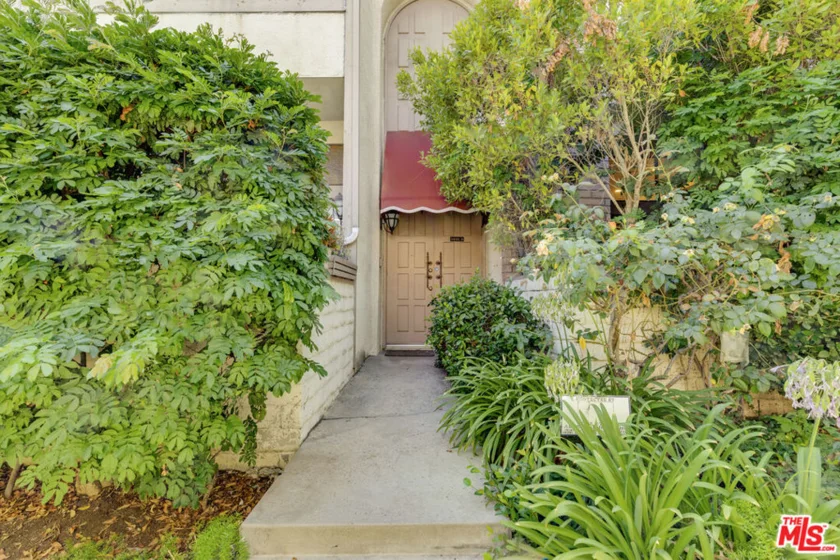 5215 White Oak Avenue #2 photo 13