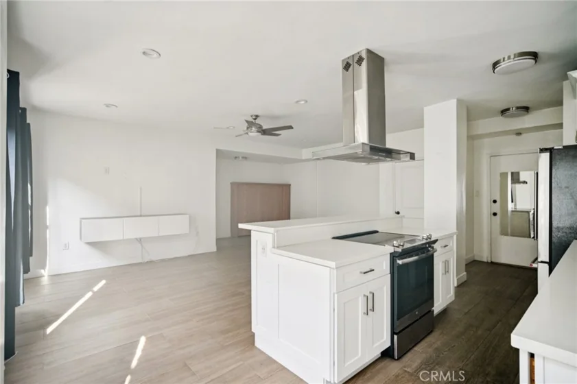 140 Linden #356 photo 22