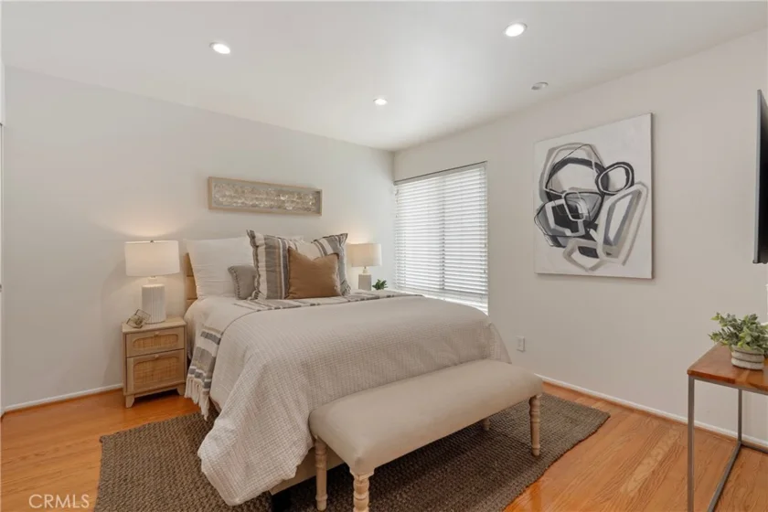 10933 Wellworth Avenue #10 photo 26