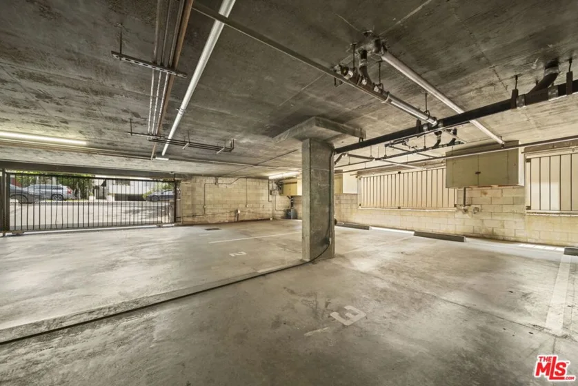 630 Idaho Avenue #204 photo 29