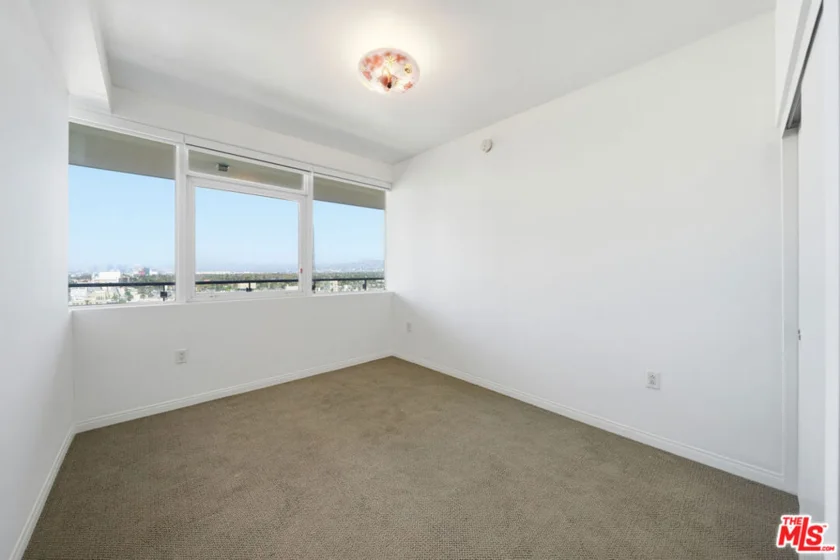 3785 Wilshire Boulevard #1607 photo 9
