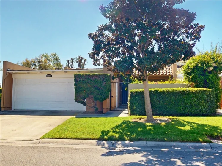 10598 La Lila Lane photo 1