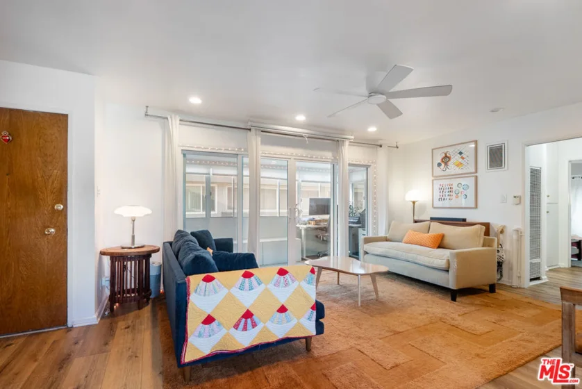 315 N Hillcrest Boulevard #19 photo 5