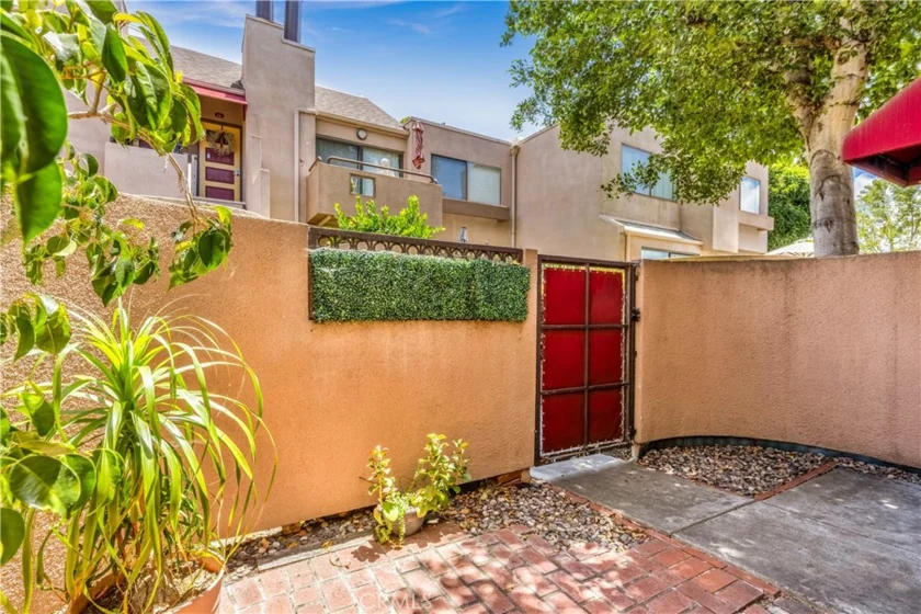 25761 Le Parc #72 photo 9