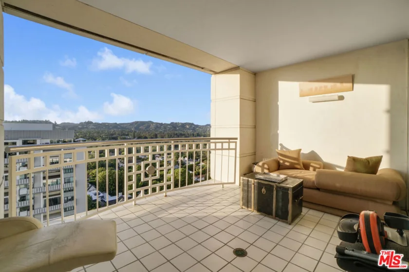 10380 Wilshire Boulevard #1501 photo 20