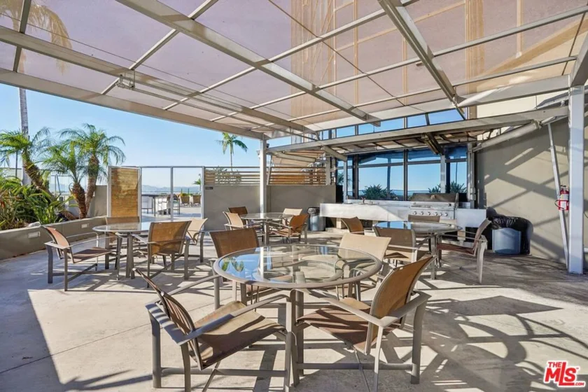 1100 Wilshire Boulevard #2105 photo 35