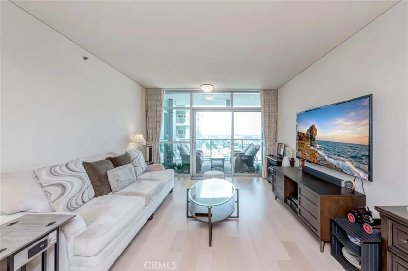 13650 Marina Pointe Drive #1506 photo 8