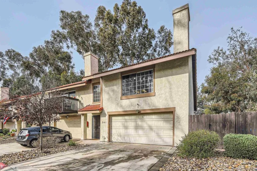 341 Windy Lane photo 1