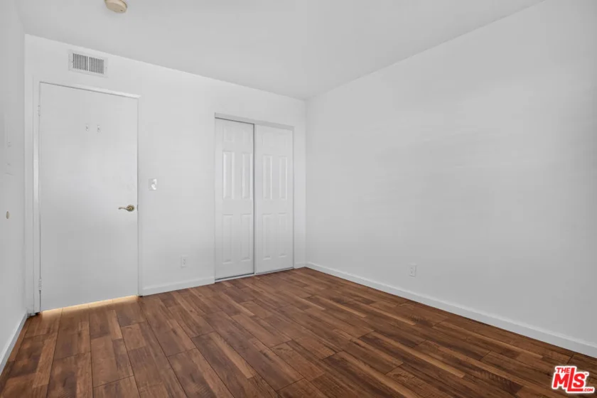 6716 Clybourn Avenue #147 photo 23