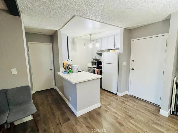 21800 Schoenborn Street #125 photo 1