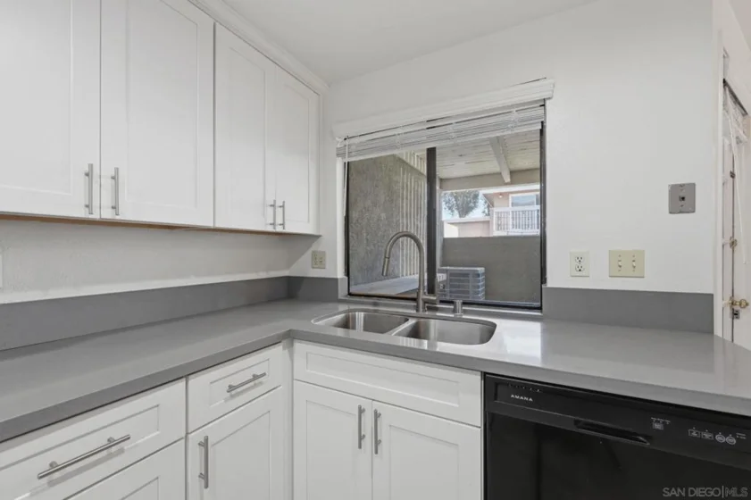 17539 Fairlie Road photo 4