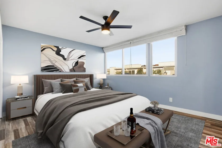 141 W Hillcrest Boulevard #2 photo 28