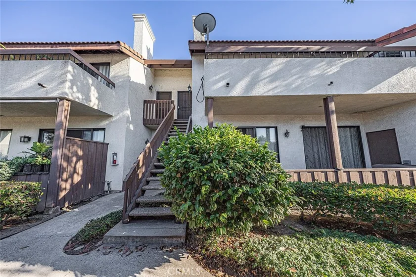 8561 Meadow Brook #205 photo 6