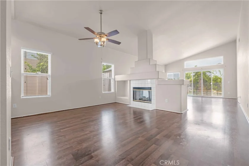 33408 Calle Cantu photo 2
